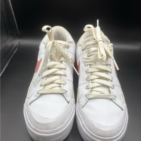 Nike Wmn’s Court Legacy Lift ‘White Guava Ice Shoes- size 7 - Picture 3 of 6